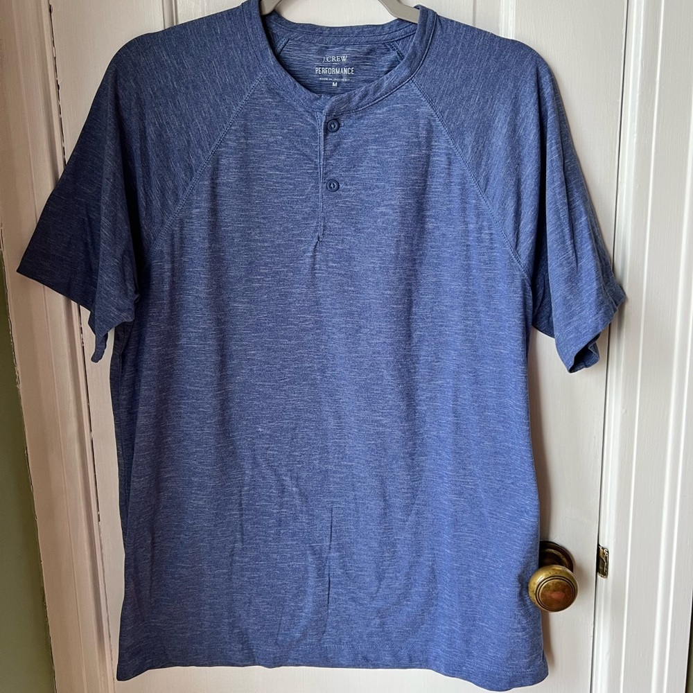 Mens 2 button J Crew Factory Performance Tee - Picture 2 of 2